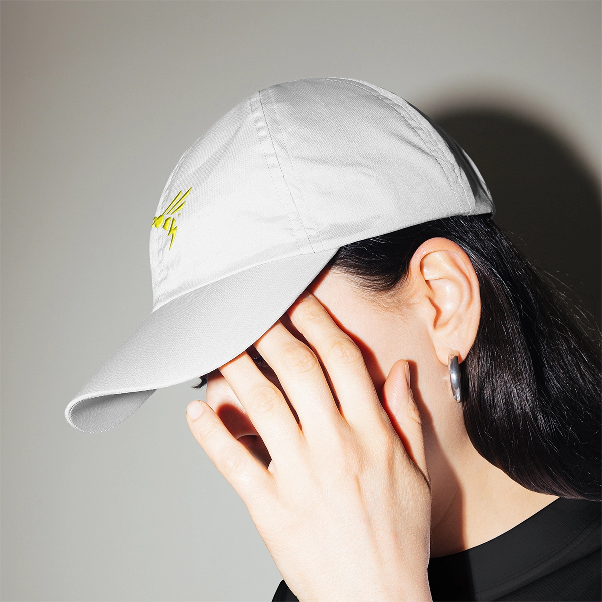 Beauty Buzz Snap Cap